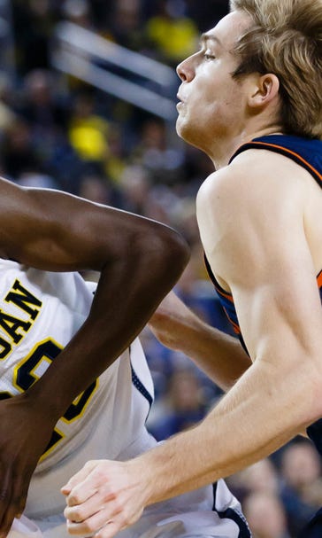 Michigan blows out Bucknell, 77-53